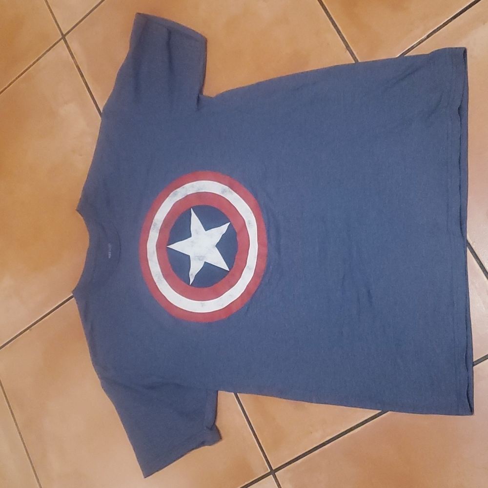 Marvel Distressed Captain America Graphic Tshirt Mens L